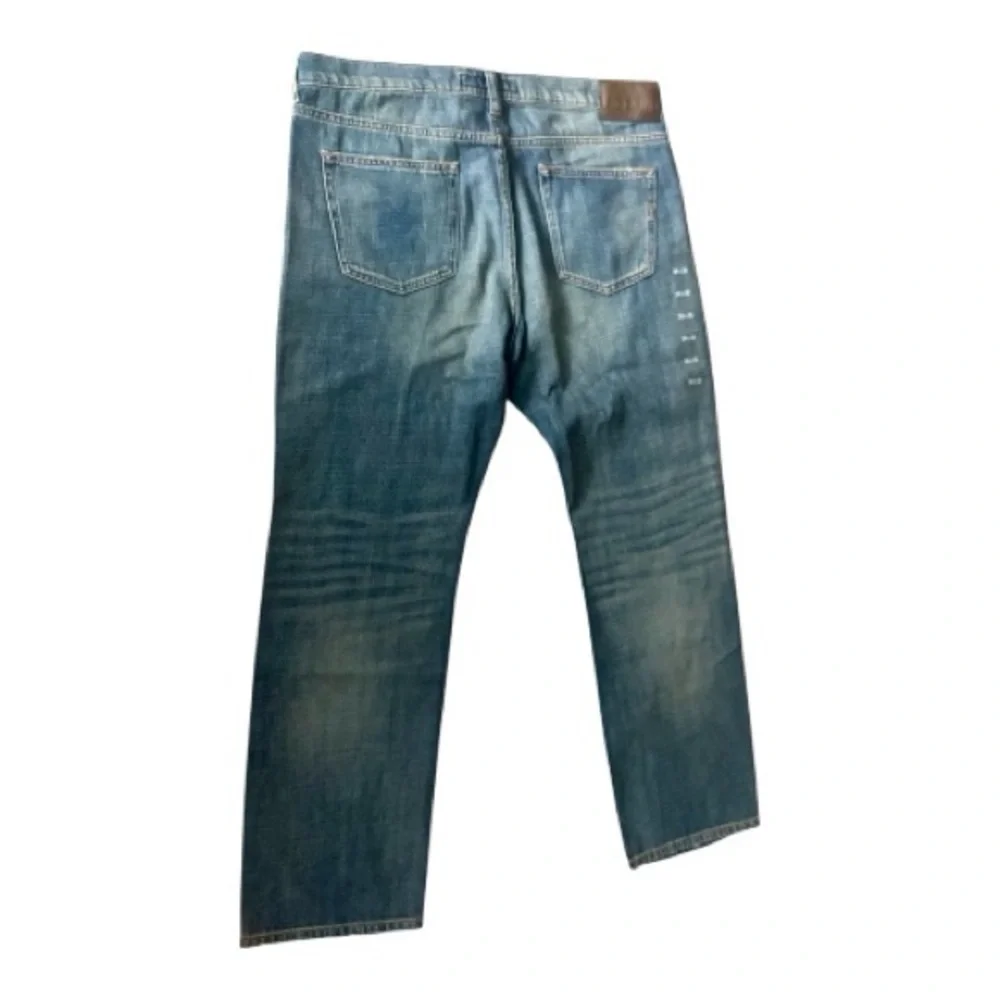 Express Men's Slim Straight Jeans in Blue Wash